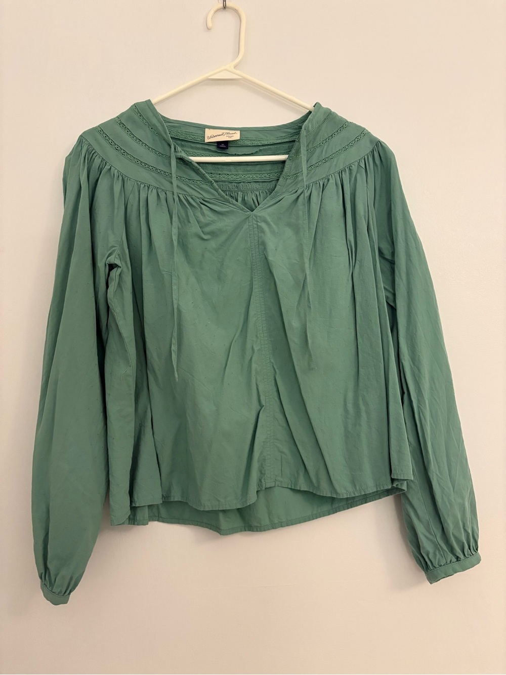 Universal Thread Green Flowy Top